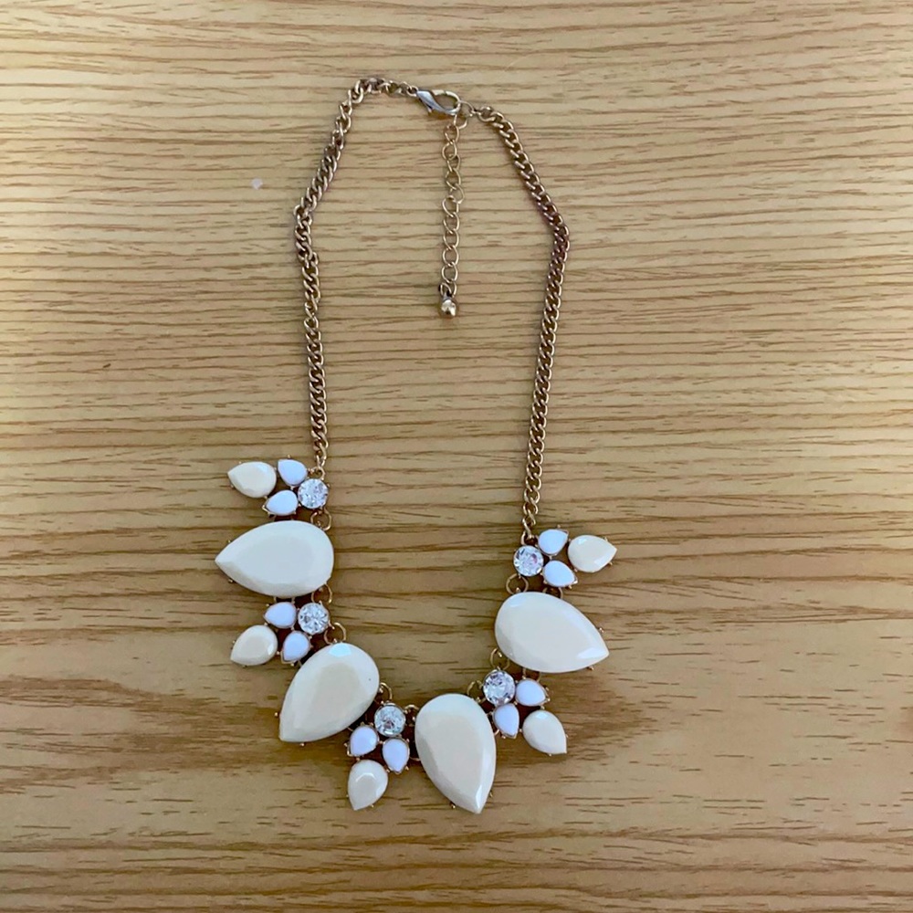 Statement necklace